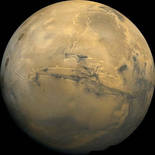 Marte, último de los planetas interiores.