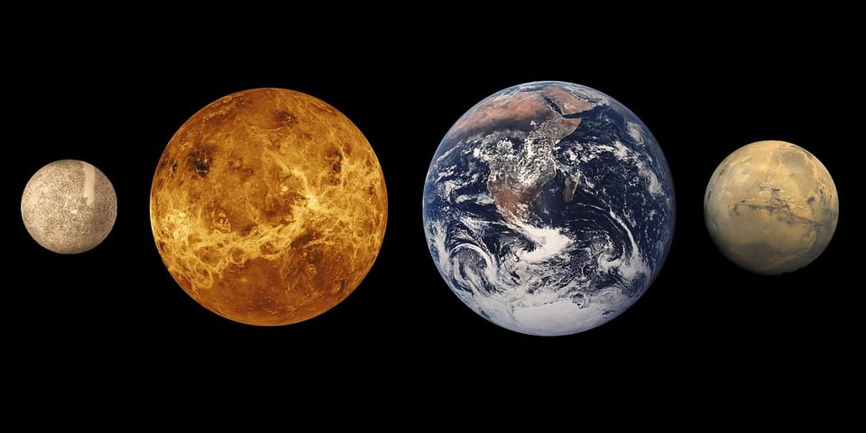 Los planetas interiores del sistema solar: Mercurio, Venus, La Tierra y Marte.